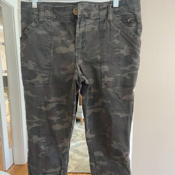 KUT from the KLOTH - Picture 1 of 3